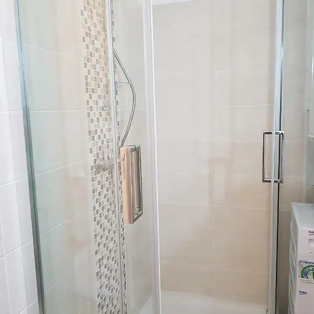 Laurier Appartement *